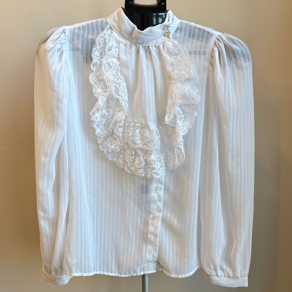 Vintage White Lace Blouse